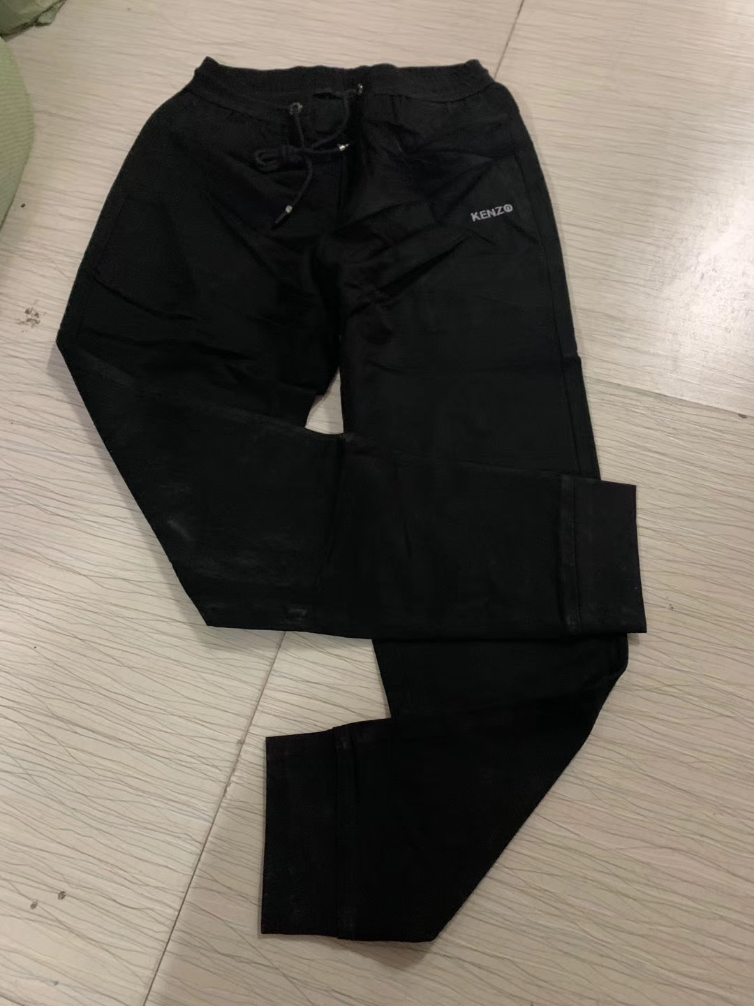 重庆三彩批发市场品牌女装进货渠道_免费铺货女装折扣店加盟