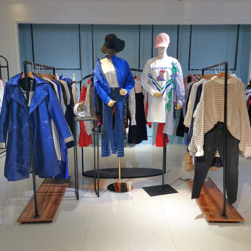 周口市服装尾货批发生意怎么样？哪里找货源？_女装品牌尾货批发哪里便宜