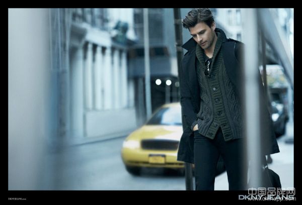 DKNY Jeans 2012秋冬系列广告大片_广州包包批发市场进货在哪里