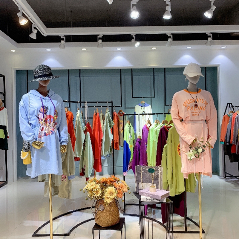 做服装尾货批发怎样拿尾货一手货源_服装尾货在哪里批发