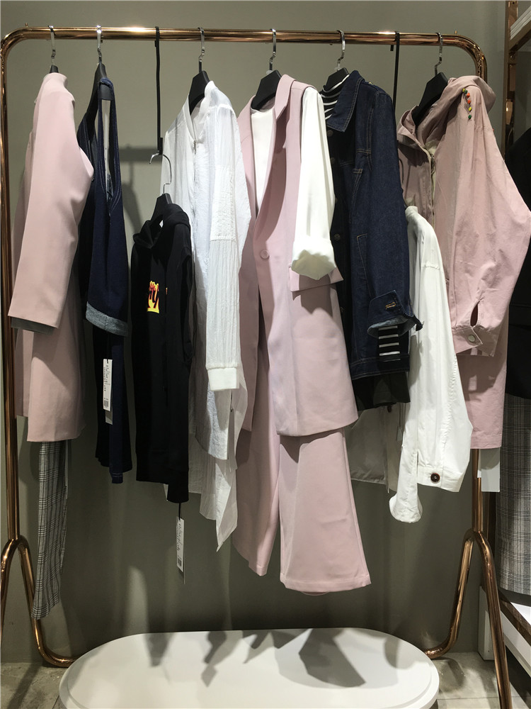 汉派服装批发汉派大码女装批发_品牌折扣女装一手货源批发