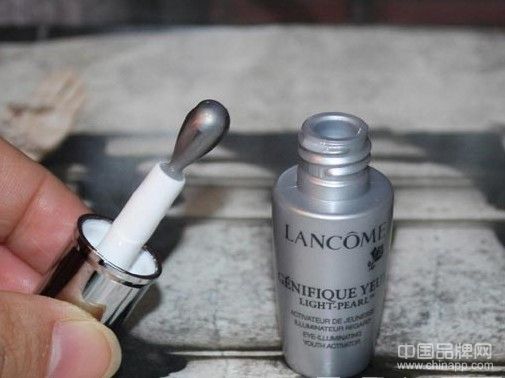 Lancome（兰蔻）小黑瓶—睛采眼部精华液