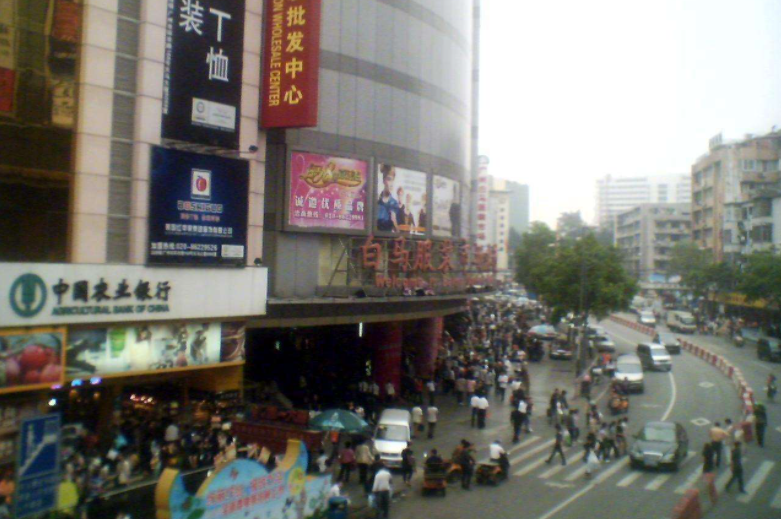 广州的剪标尾货货源哪里找？_尾货服装批发市场哪里有