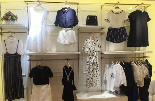 新手拿货术语禁忌？新手批发衣服话术有哪些？_女装品牌尾货批发哪里便宜