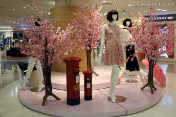 品牌服装尾货折扣批发店跟批发市场的区别是什么_尾货库存批发市场在哪里