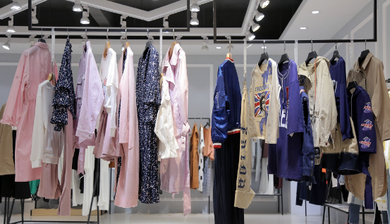 服装批发小妹销售技术_女装品牌尾货批发哪里便宜