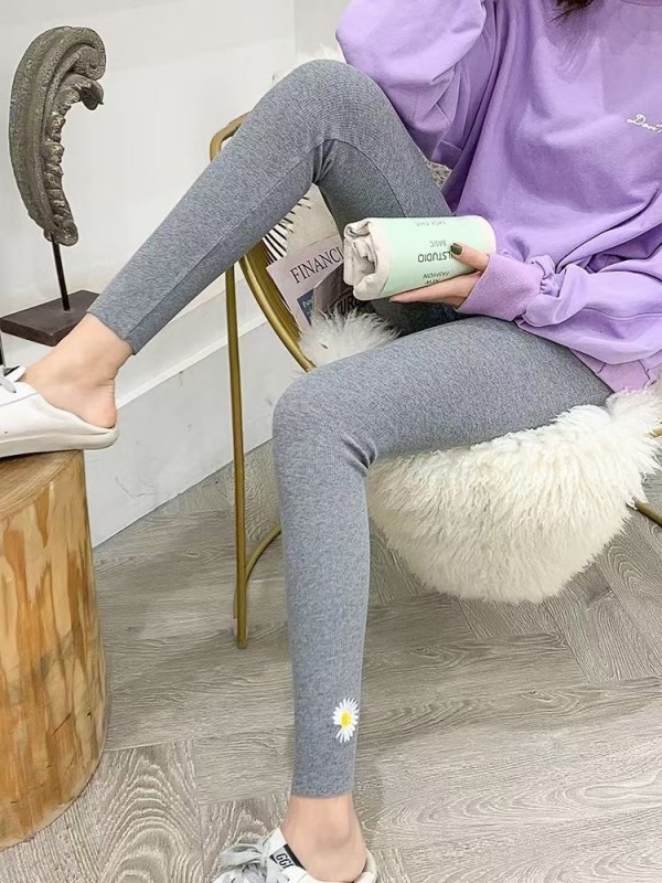 小雏菊打底裤女外穿春秋季2021新款夏季薄款九分灰色网红裤子_品牌折扣女装哪有可以加盟