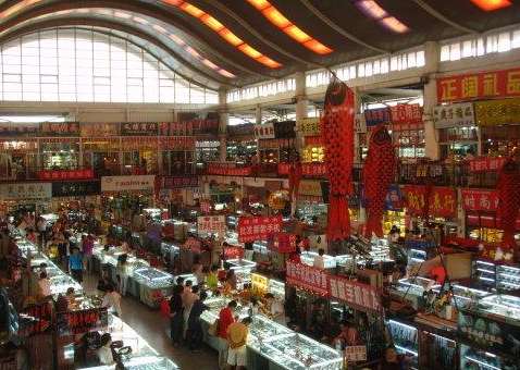 天津哪里有批发尾货怎么辨别服装？_尾货库存批发市场在哪里