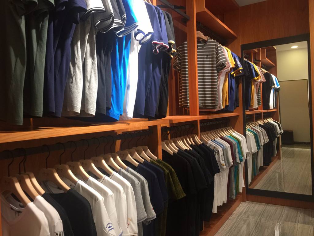 广州沙河拿货技巧多不多_尾货服装批发市场哪里有