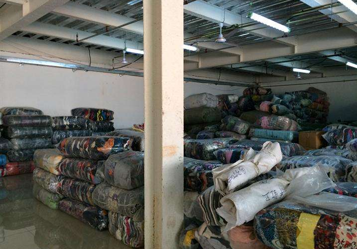 开一家品牌女装店走份批发尾货库存怎么样_服装尾货在哪里批发