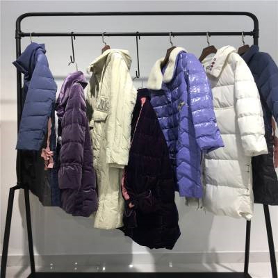 现在做尾货直播生意怎么样？_服装尾货在哪里批发