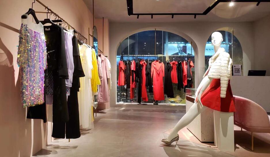 服装尾货批发怎么样有哪些拿货方法_服装尾货在哪里批发