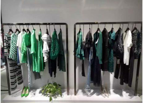 女装品牌折扣店货源_折扣女装有哪些能加盟