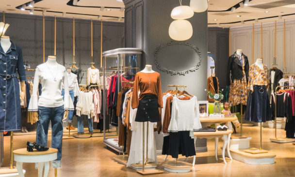 开一个尾货店怎么经营？_尾货服装批发市场哪里有