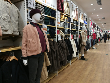 广州批发尾货服装批发市场拿货小技巧_尾货服装批发市场哪里有