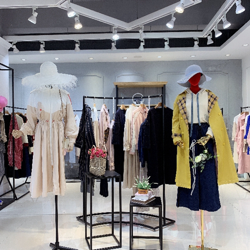 昌岗路尾货市场地铁坐几号线从哪下？_尾货库存批发市场在哪里