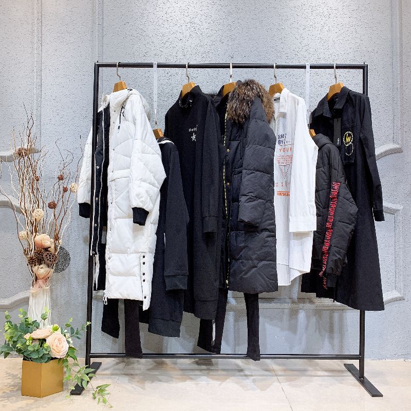 品牌折扣女装尾货行业投资分析_尾货服装批发市场哪里有