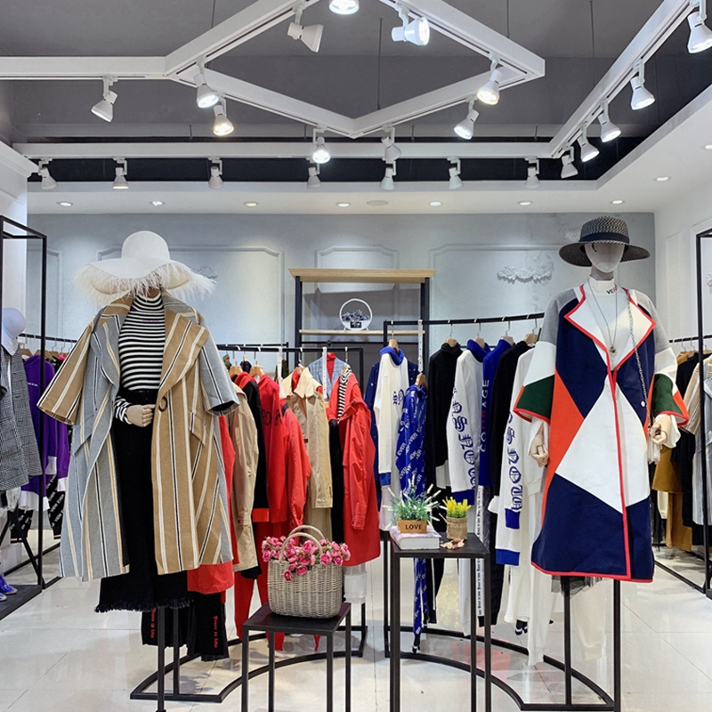 地素品牌尾货折扣店加盟需要多少钱？_女装品牌尾货批发哪里便宜