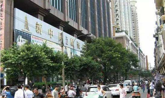 哪里有2019便宜女装库存尾货批发市场_尾货服装批发市场哪里有