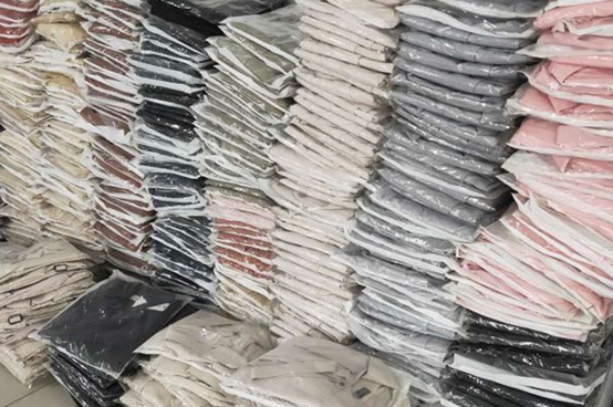 服装店六大进货渠道的利与弊_女装品牌尾货批发哪里便宜