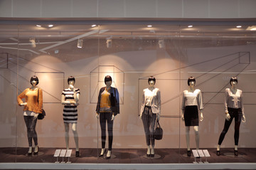 新手开女装尾货店如果找货源？千万不要输在没有经验上_服装尾货在哪里批发