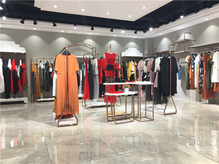 羽沙国际夏装新款圆领时尚修身连衣裙_品牌折扣店进货渠道