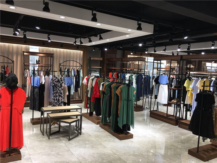 拉素/塔她时尚2021夏装折扣女装库存尾货批发