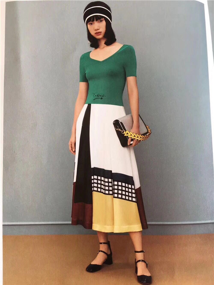 太平鸟女装2021夏装库存新款时尚休闲版走份_女装品牌折扣尾货进货渠道