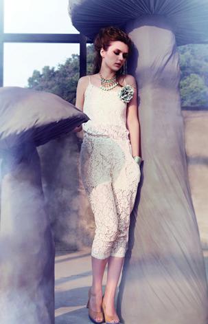 与美息息相关_品牌折扣女装批发货源哪家好