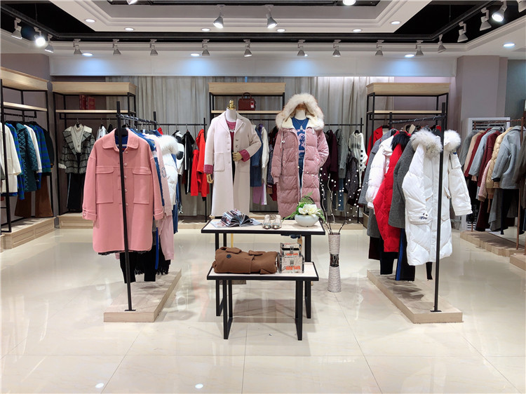 2021秋冬品牌S29时尚欧韩折扣女装尾货厂家货源直_各种品牌女装折扣货源