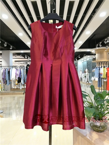 情人节推荐：羽纱国际yusha2116夏品牌女装折扣店_女装品牌折扣店进货渠道