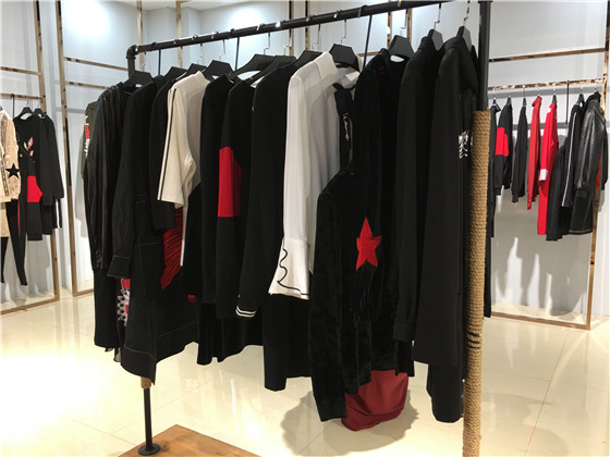 漠西摩品牌女装2021春装新款显瘦羊毛衫长袖针织_免费铺货女装折扣店加盟