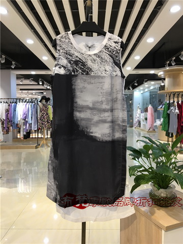 山水雨稞备货2021夏装品牌折扣批发女装库存尾货_杭州女装免费铺货加盟