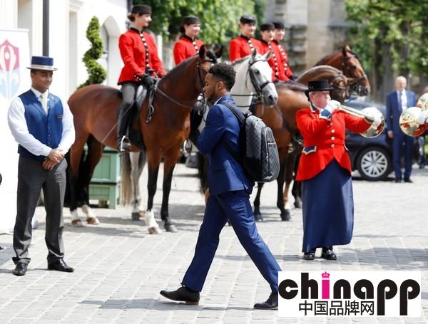 欧洲杯各队都背什么包？_古驰二手奢侈品包包在哪里可以买