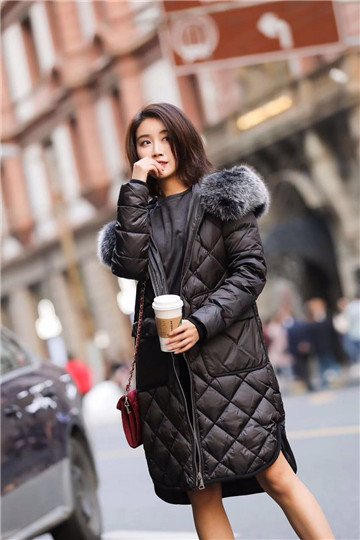 这个冬天少不了的雪罗拉2021秋冬季新款女中长款_免费铺货女装折扣店加盟