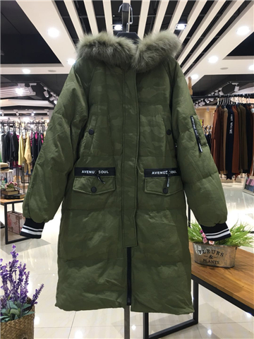 【蜜斯羽绒服】秒杀货源，款式简单大方超漂亮_女装品牌折扣尾货进货渠道