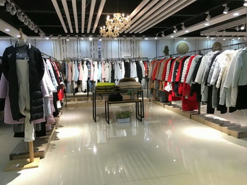 服装色彩搭配教你找到适合你的颜色！_女装品牌折扣店进货渠道