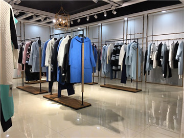 自由感性独特风格的适合25-38岁新款秋冬装品牌女_高端品牌折扣女装加盟