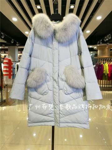 羽绒服质量怎么看 如何判断羽绒服的好坏_品牌折扣女装哪有可以加盟