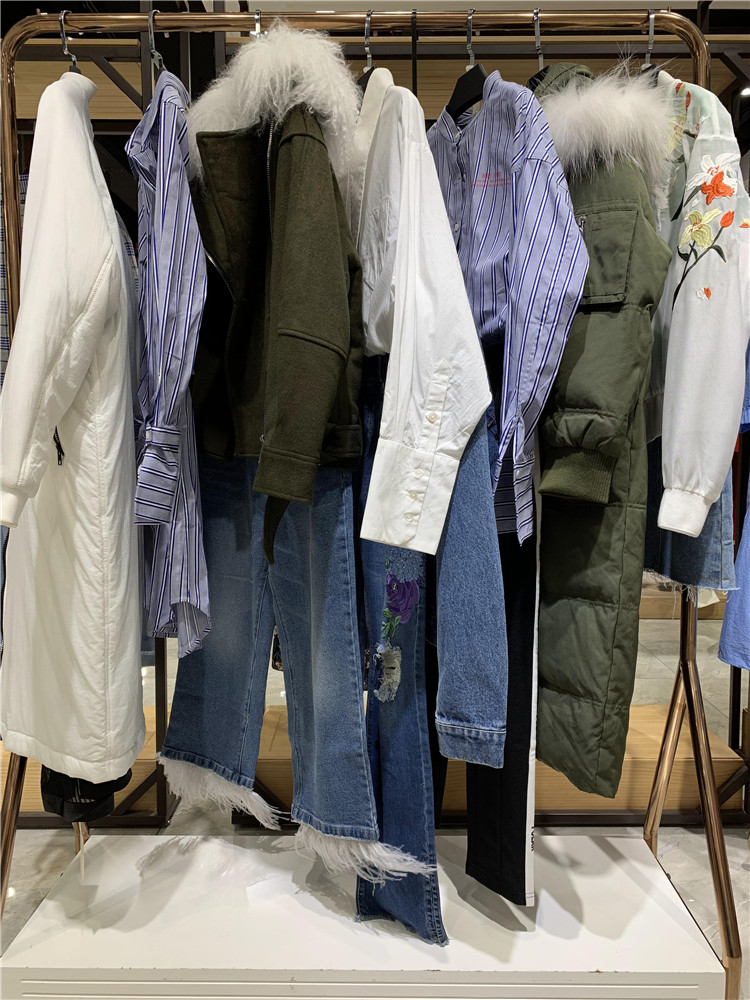 2021冬装新款宝贝玛丽香港原创品牌女装折扣尾货_品牌折扣店女装加盟哪家好