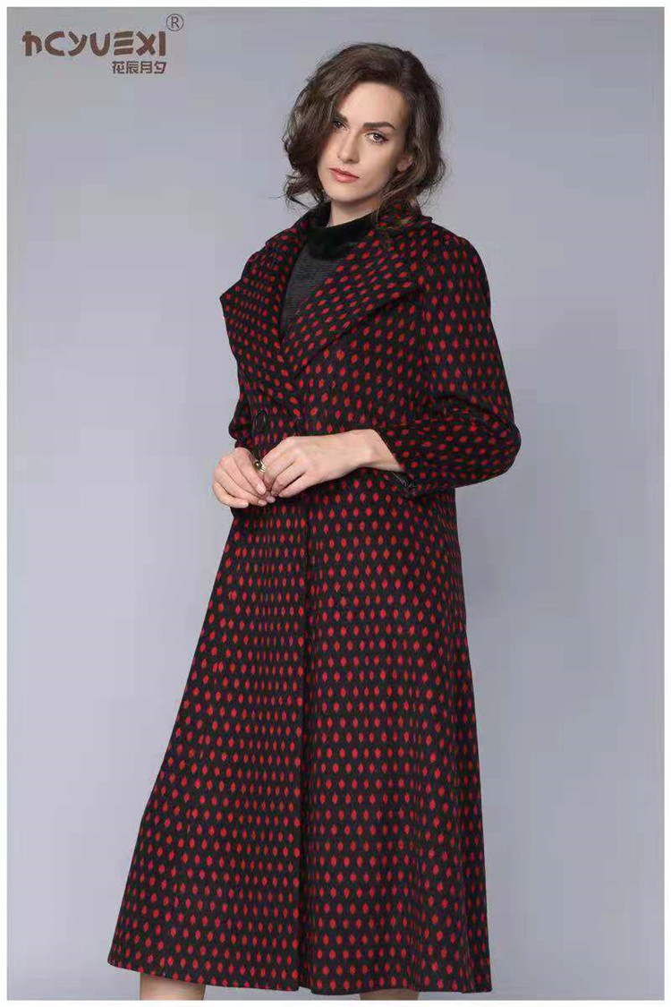 花晨月夕2021年秋冬新款品牌折扣尾货女装批发_品牌折扣店货源进货渠道