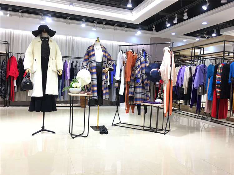 品牌折扣女装尾货走份布卡21秋冬时尚组合套装实_高端品牌折扣女装加盟