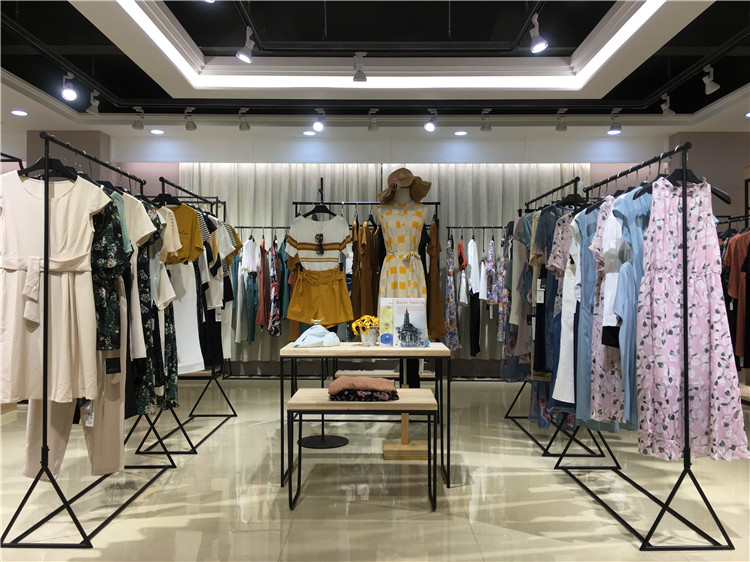 女装走份货源杭州十大品牌女装朝花夕拾21年春夏_品牌折扣店女装加盟哪家好