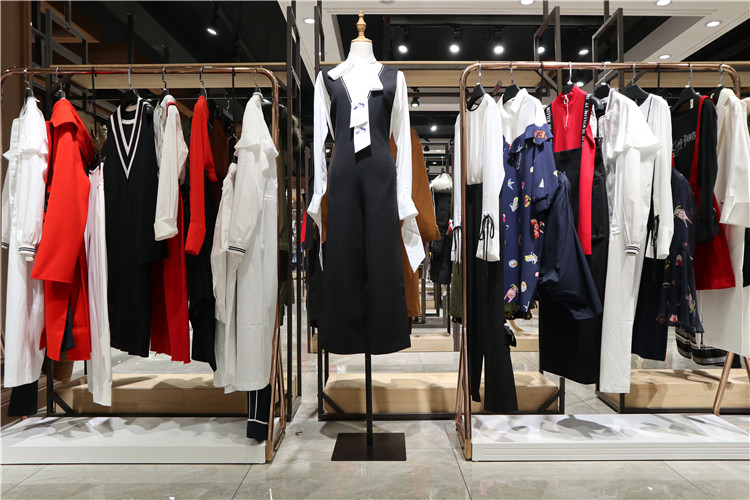 今日好货推荐珞炫2021春装杭州女装批发品牌专柜货_女装品牌折扣店进货渠道