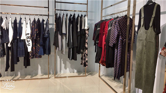 原创设计品牌女装‘罗’应季春秋款专柜正品打_高端品牌折扣女装加盟