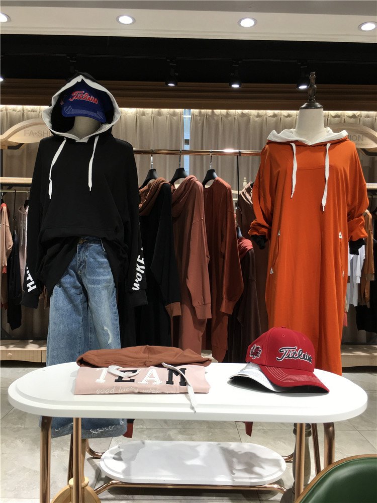 2021新款简约宽松品牌折扣女装国雅世家卫衣特批_品牌折扣店女装加盟哪家好