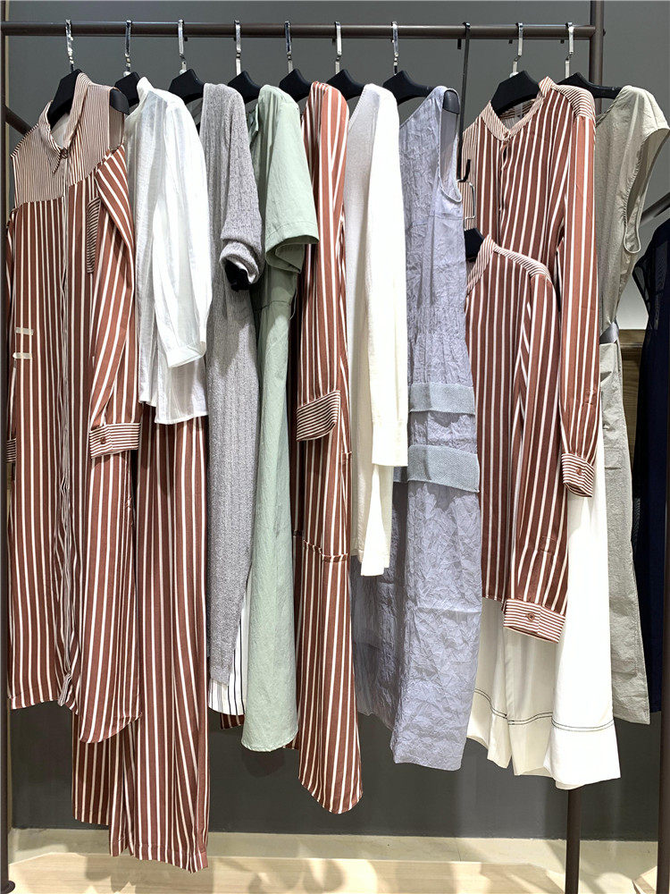 深圳女装品牌折扣批发玛塞莉2021夏女装店货源_品牌女装折扣店一折货源