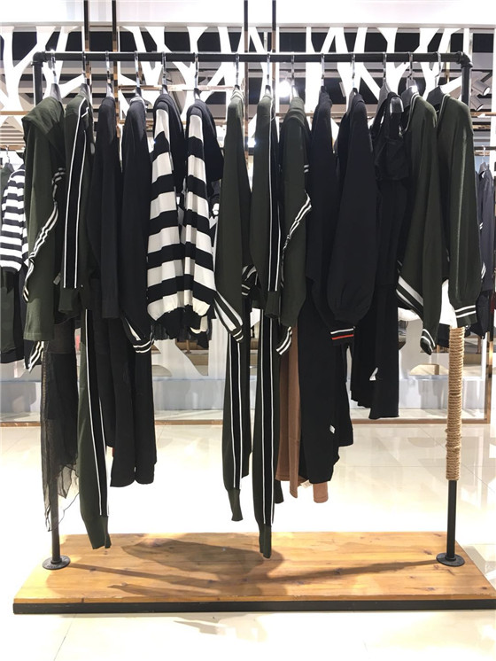 专柜正品品牌CK当季冰麻女装神货是真正的高端货_品牌折扣店怎样进货