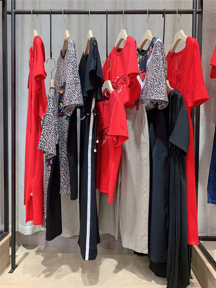 2021夏欧丝蒂雅文成熟高端商务白领装实体店货源_各种品牌女装折扣货源