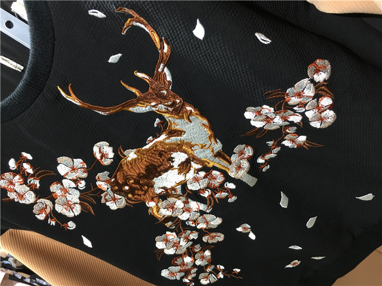 17秋上海昆诗兰品牌折扣特卖女秋装走份_想开品牌女装折扣店